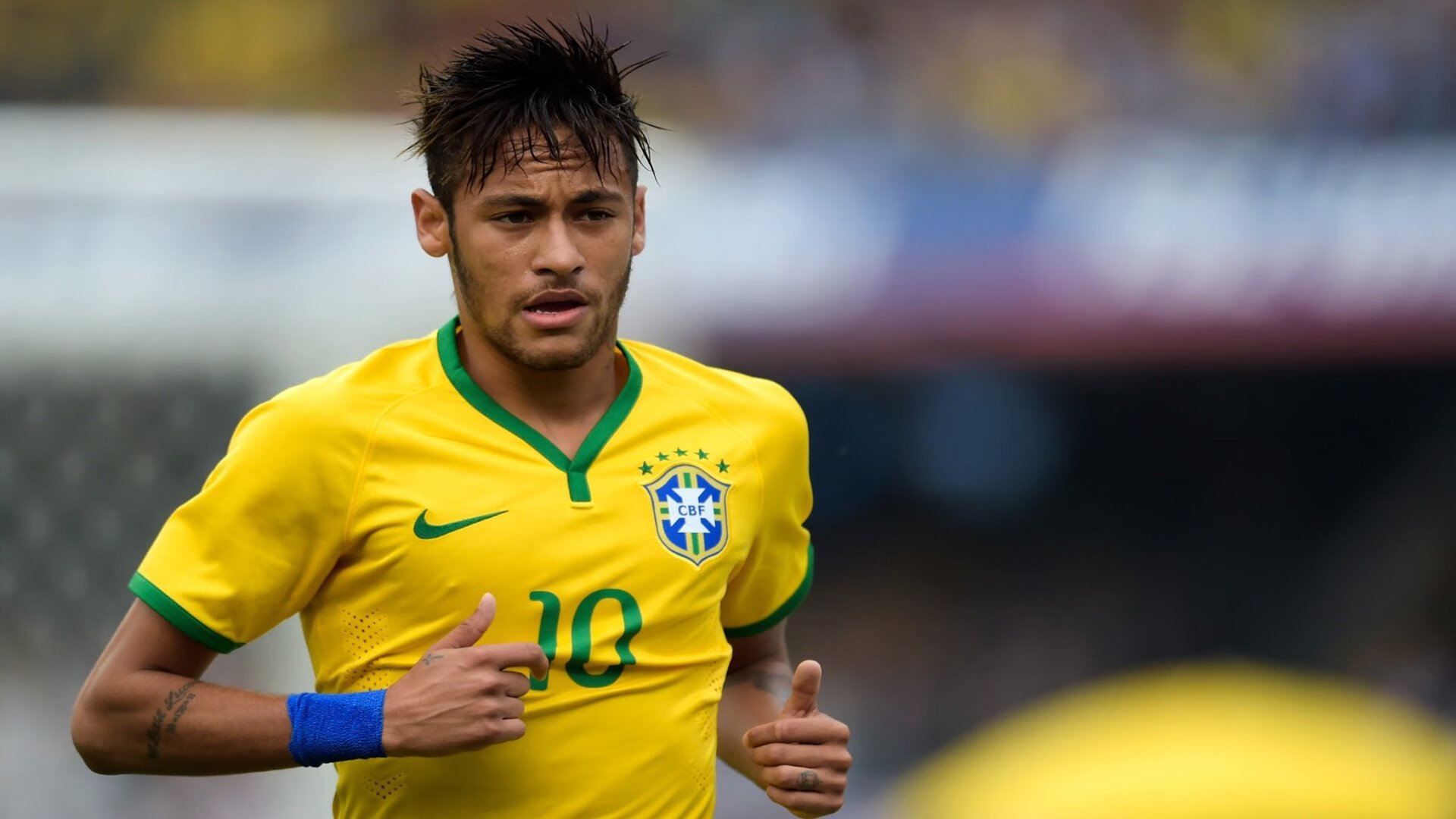 促进足球运动普及的公益广告深入人心，足球公益活动策划方案