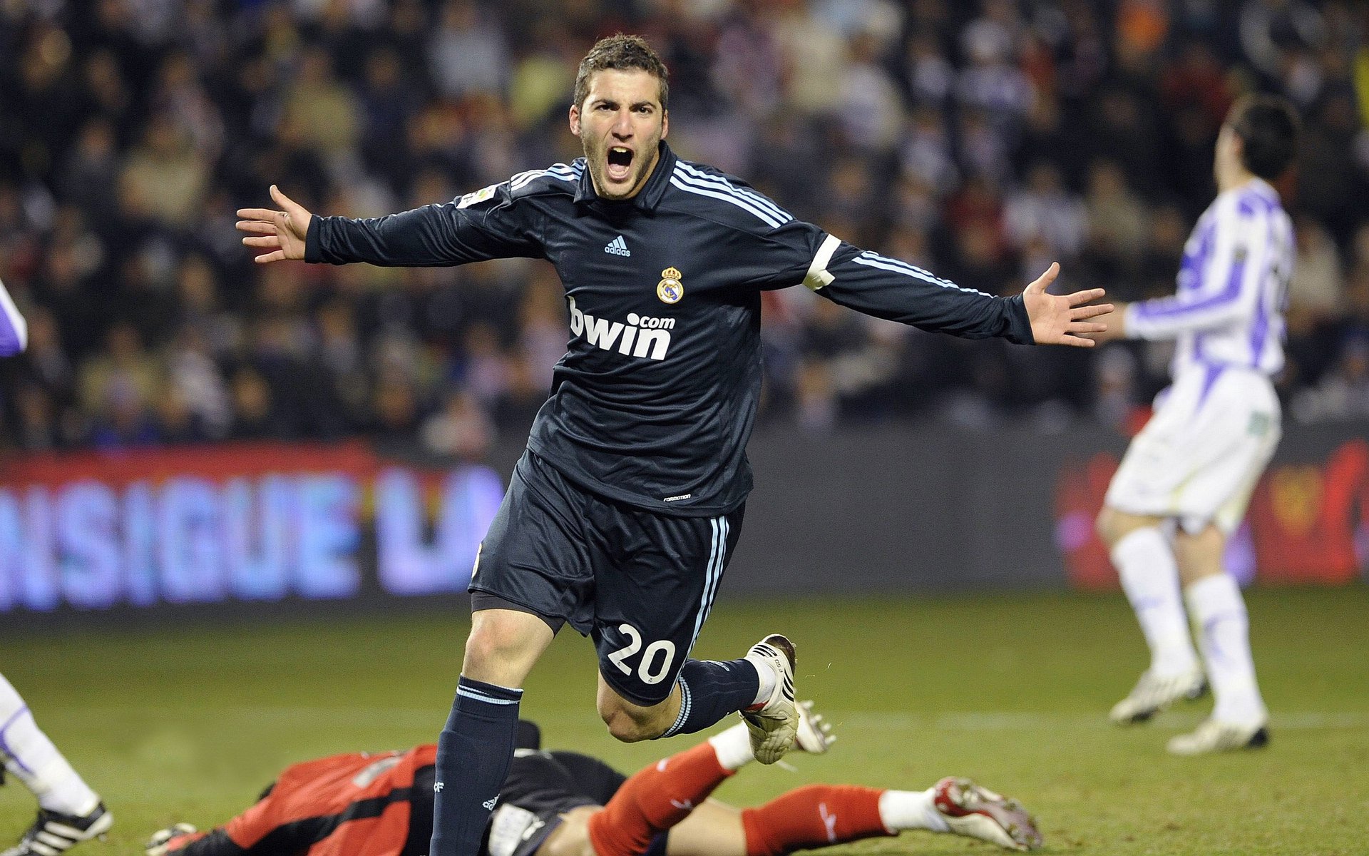 新一代冲刺冠军:青年运动员崭露头角