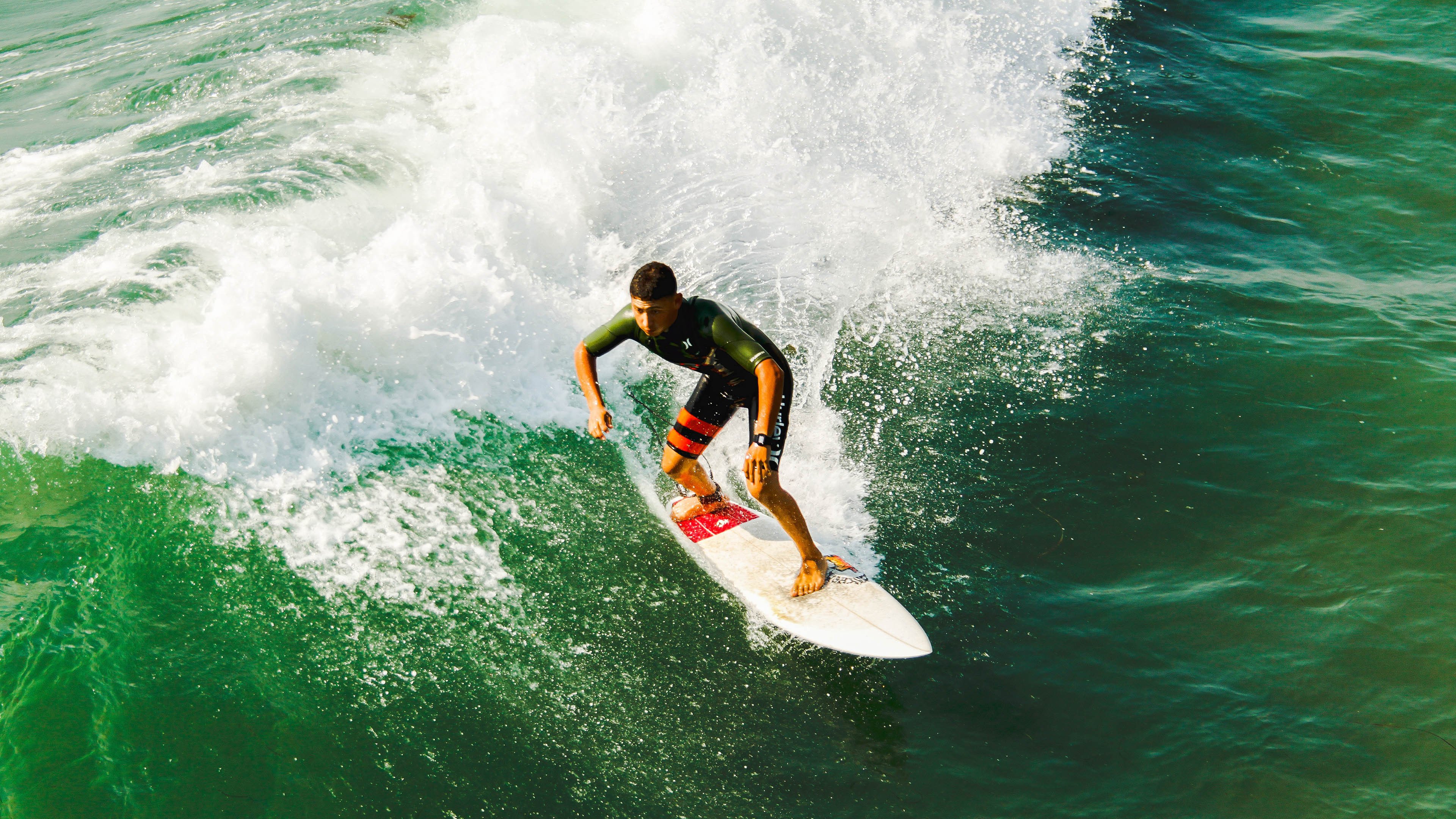行业规范逐步完善，推动电竞走向公平竞争的良性发展，电竞行业管理和规范